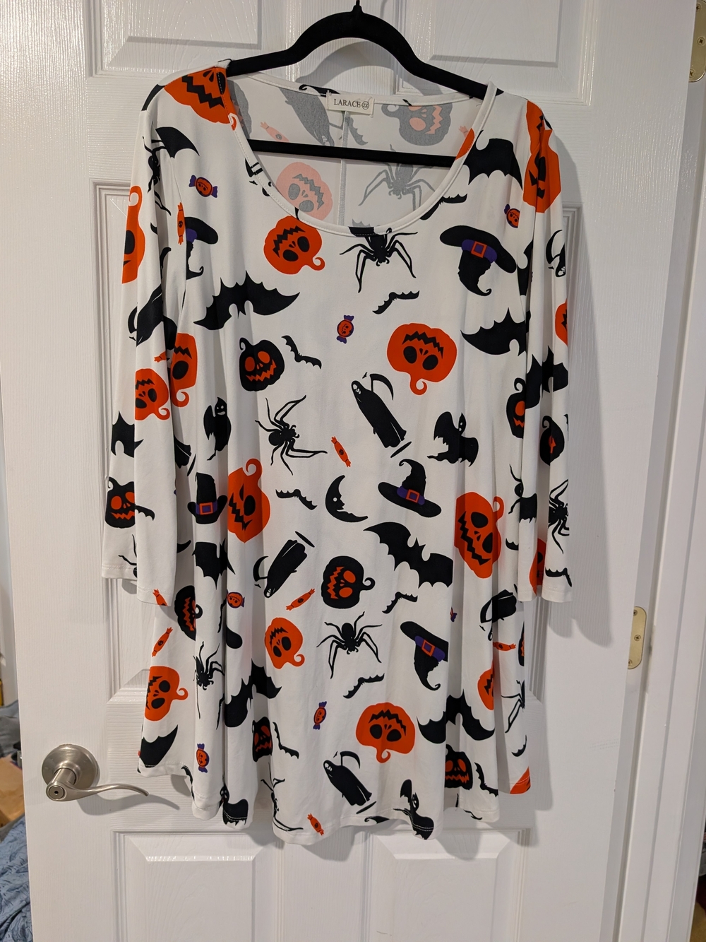 Larace White Halloween Theme 3/4 Sleeve Swing Tunic Top in Size 2X